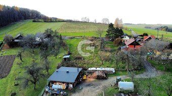 Nabízíme k prodeji krásný pozemek o výměře 1 068 m² v klidné