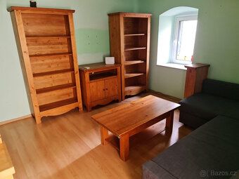 Nabízíme k prodeji tradiční kamenný dům v Kaštele u Splitu. 