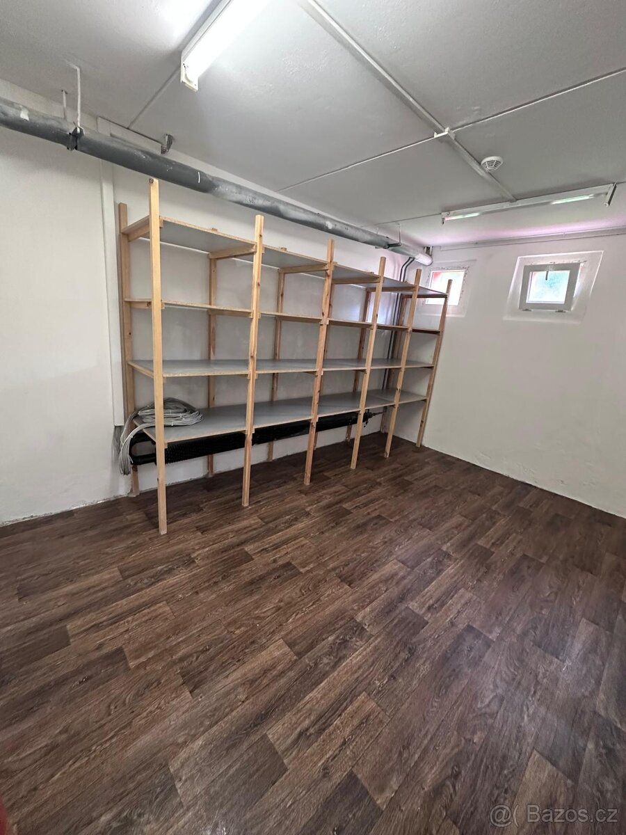 Pronájem čistého a suchého skladu 16 m² v Plzni – VOLNÝ IHNE