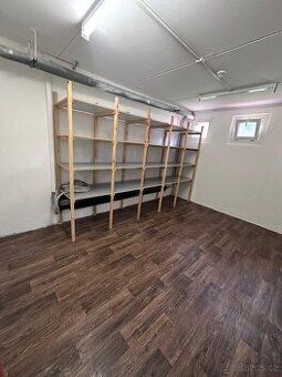 Pronájem čistého a suchého skladu 16 m² v Plzni – VOLNÝ IHNE