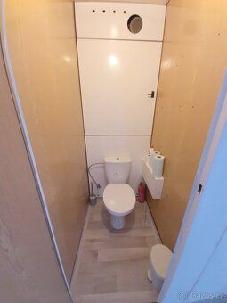 K pronájmu nabízíme světlý byt 3+1, výměry 75,2 m2 + sklepní