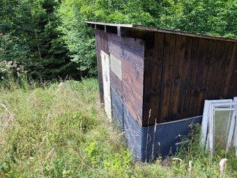 Prodám sad / zaharadu pod zahradakřskou kolinii Ježuvka. Na 