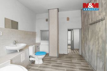 Nabízíme k pronájmu světlý a prostorný byt 2+1 o výměře 68 m