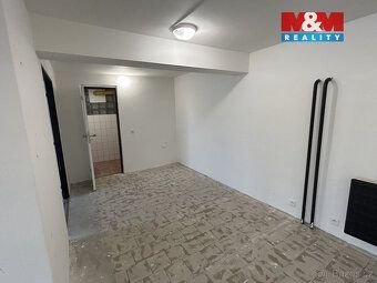 Nabízíme k pronájmu prostorné kancelářské prostory situované