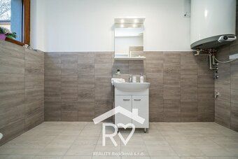 Ev.č. 00019 Dva hotové byty dnes. Potenciál až osmi bytových