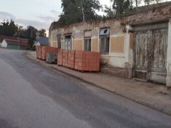 Nabízím prodej stavebního pozemku s torzem rodinného domu a 