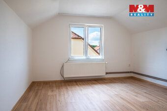 Představujeme výjimečný, skvěle udržovaný cihlový dům v klid