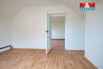 Představujeme výjimečný, skvěle udržovaný cihlový dům v klid