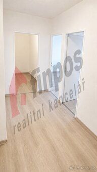 Nabízíme k pronájmu prostorný a světlý byt 2+1 o rozloze 57 