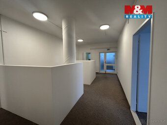 Nabízíme do pronájmu prostory o velikosti 170 m² v centru Li