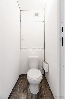 Nabízíme k pronájmu bytovou jednotku o velikosti 1+kk s balk