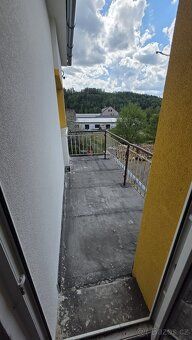 K pronájmu nabízíme krásný byt 2+kk situovaný v podkroví rod