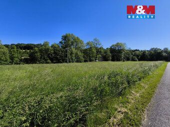 Nabízíme k prodeji pozemek o výměře 1 805 m² v katastrálním 