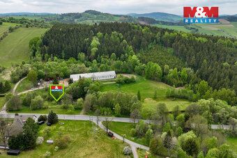 Prodej louky s rybníčkem o celkové ploše 4 338 m². Pozemky l