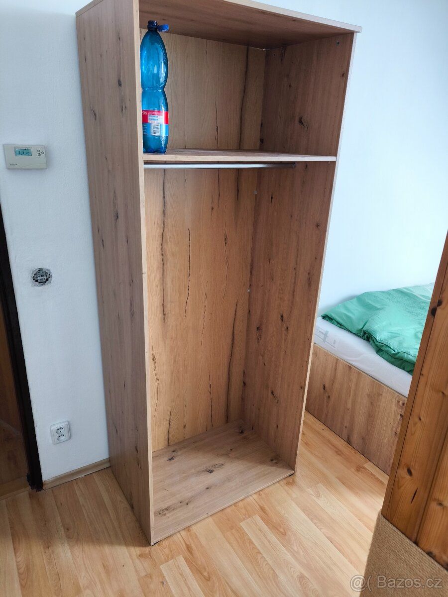 Nabízím pronájem lužka V Olomouci-Lazce.Ke každému lůžku je 