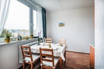 Nabízím pronájem lužka V Olomouci-Lazce.Ke každému lůžku je 