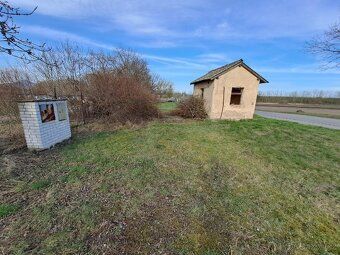 Prodej stavebního pozemku 1074 m² Úpohlavy 1.256.000,-Kč
Nab
