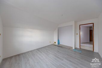 Naše realitní kancelář vám nabízí k prodeji rodinný dům, kte