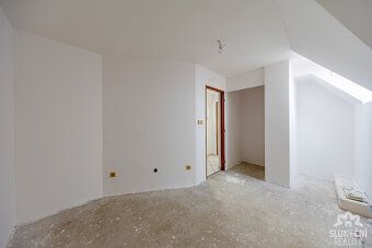 Naše realitní kancelář vám nabízí k prodeji rodinný dům, kte