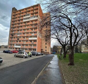 Nabízíme k pronájmu byt o dispozici 2+kk s lodžií a výměře 4