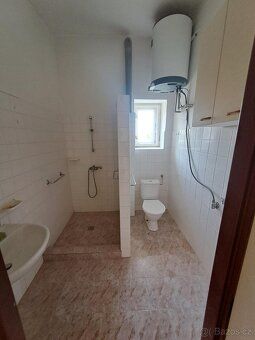 Ne každý hledá hotový byt. Někdo chce začít od začátku nebo 