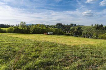 Prodám pozemek k výstavbě o ideální velikosti 1208m2 v Lokal
