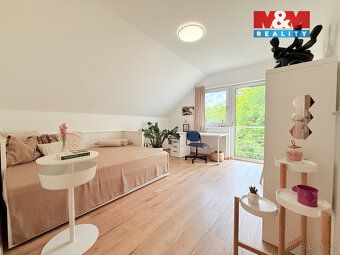 Nabízíme k pronájmu od 1. 9. 2026 krásný rodinný dům se zahr
