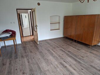 Pronajmu nebo prodam dum 2+1 80 m² garaz stodola Zahrada Stu