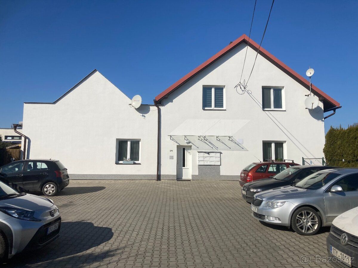 Prodej bytu 2 + KK v klidné lokalitě Kunčiček u Bašky 378 v 