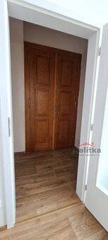 Nabízíme pronájem hezkého, velkého bytu 2+1 v Opavě na ul. O