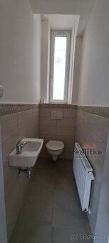 Nabízíme pronájem hezkého, velkého bytu 2+1 v Opavě na ul. O