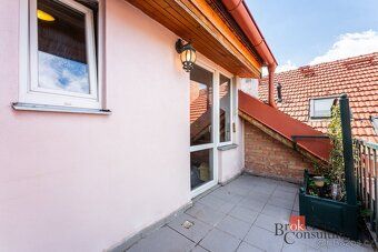 Podkrovní byt 2+kk s terasou do zeleně | 55 m² | Černá Pole,