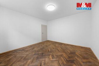 Nabízíme k pronájmu světlý byt s dispozici 1+1 o výměře 45 m