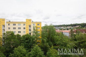 Exkluzivní nabídka světlého, zrekonstruovaného bytu 2+1 o vý