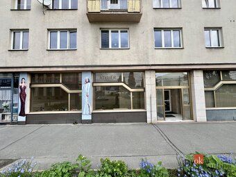 Pronájem, komerční/kanceláře, 141 m2, náměstí Republiky 679/