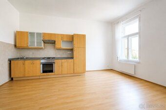 Pronájem bytu 2+kk, 48 m² + vestavěné patro 6 m² | Praha 4 –