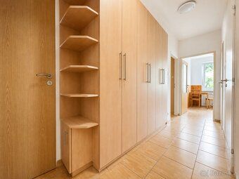 Pronájem bytu 2+1, 56 m², dvě lodžie, Praha 6 – Střešovice
N