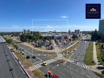 Pronájem haly a prodejny – Novinářská, 500 m² + možnost rozš