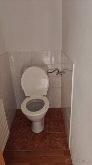 Nabízíme prodej bytu 4+1 v os.vlastnictví v 1. patře zděného