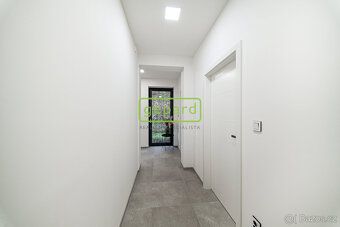 Nízkoenergetický byt (92,0 m2) o dispozici 3+kk s terasou (1