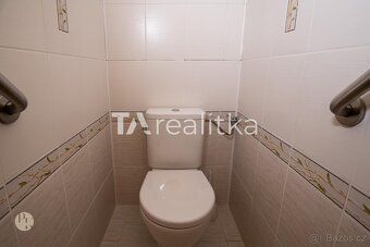 Prostorný byt 4+1 (78 m²) v osobním vlastnictví, Třinec – ul