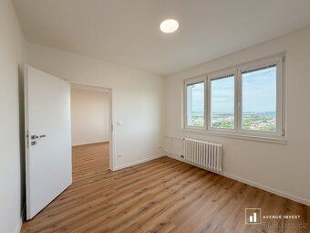 Byt 3+1 po kompletní rekonstrukci, 61 m², balkon, sklep, šat