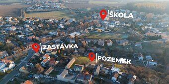 Stavební pozemek o rozloze 1 000 m² v pražských Kolodějích p