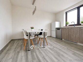 Ev.č. AK0106 Útulný dům se zahradou a bezproblémovým parková