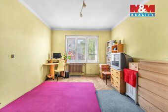 Nabízíme k prodeji prostorný byt o dispozici 5+kk a celkové 
