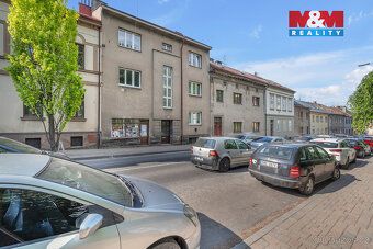 Nabízíme k prodeji prostorný byt o dispozici 5+kk a celkové 