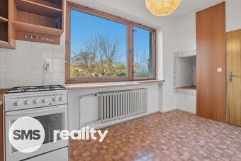 Rodinná vila s jedinečnou atmosférou, krbem a pozemkem 2 452
