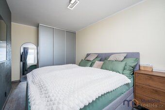 Ve výhradním zastoupení majitele Vám nabízíme k prodeji mode