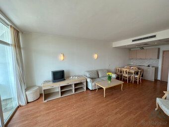 Relax Properties vám nabízí k prodeji prostorný apartmán s v