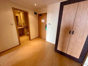 Relax Properties nabízí k prodeji prostorný 2+kk apartmán s 